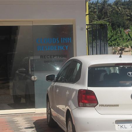 Clouds Inn Sultan Bathery Exterior foto